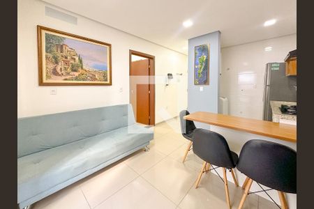 Sala de TV de apartamento para alugar com 1 quarto, 38m² em Ingleses do Rio Vermelho, Florianópolis