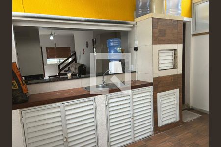 Cozinha de casa de condomínio para alugar com 3 quartos, 96m² em Alto Ribeirão, Florianópolis