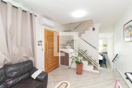 Sala de casa à venda com 5 quartos, 250m² em Cidade Antônio Estêvão de Carvalho, São Paulo
