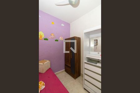 Quarto 2 de casa para alugar com 3 quartos, 215m² em Padre Miguel, Rio de Janeiro