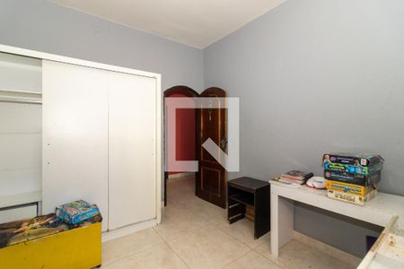 Quarto 1 de casa para alugar com 3 quartos, 215m² em Padre Miguel, Rio de Janeiro