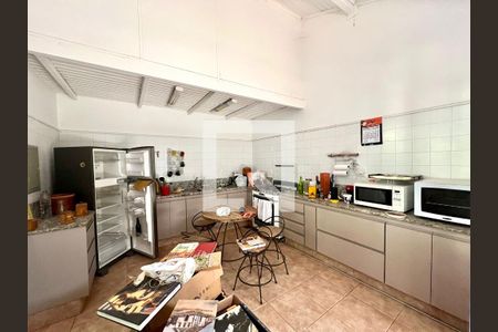 Cozinha de casa para alugar com 4 quartos, 250m² em Braúnas, Belo Horizonte