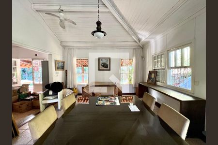 Sala 2 de casa para alugar com 4 quartos, 250m² em Braúnas, Belo Horizonte