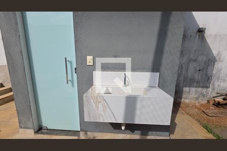 Banheiro 2 de casa à venda com 1 quarto, 400m² em Vila dos Ipês, Lagoa Santa