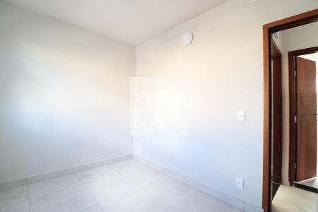 Quarto 1 de apartamento para alugar com 2 quartos, 46m² em Chácaras Tubalina E Quartel, Uberlândia
