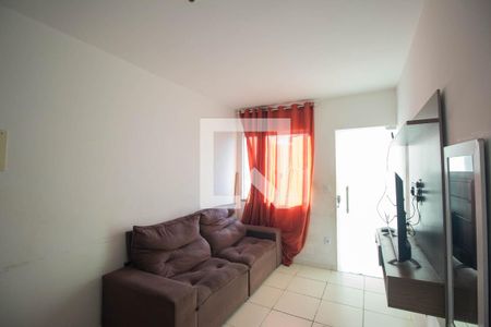 Sala de apartamento para alugar com 1 quarto, 50m² em Paraíso, São Gonçalo