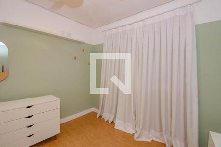 Quarto de apartamento para alugar com 1 quarto, 47m² em Passo D’areia, Porto Alegre