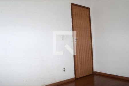 Quarto 2 de apartamento para alugar com 2 quartos, 44m² em Jardim Vitoria, Belo Horizonte