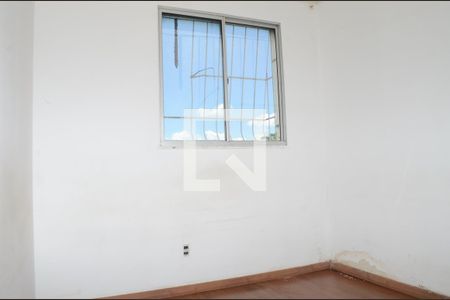 Quarto 2 de apartamento para alugar com 2 quartos, 44m² em Jardim Vitoria, Belo Horizonte