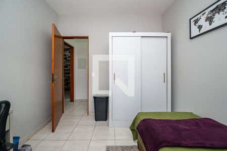 Quarto de casa de condomínio à venda com 2 quartos, 75m² em Conjunto Residencial Jardim Canaa, São Paulo