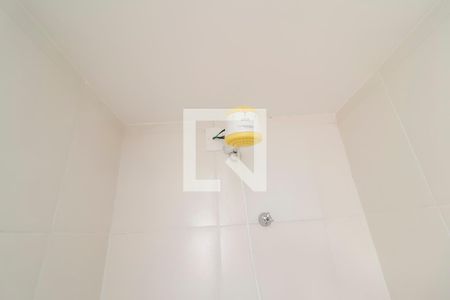 Banheiro de kitnet/studio para alugar com 1 quarto, 16m² em Itaquera, São Paulo
