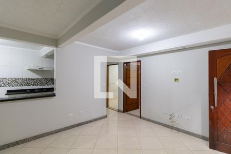Sala e Cozinha de casa para alugar com 2 quartos, 83m² em Cidade Antônio Estêvão de Carvalho, São Paulo