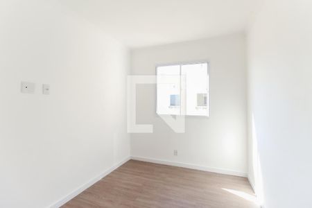 Quarto 2 de apartamento para alugar com 2 quartos, 47m² em Jardim Helian, São Paulo