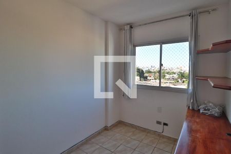 Quarto 1 de apartamento para alugar com 3 quartos, 80m² em Presidente Roosevelt, Uberlândia
