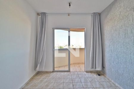 Sala de apartamento para alugar com 3 quartos, 80m² em Presidente Roosevelt, Uberlândia