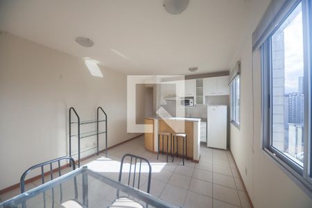 sala de apartamento para alugar com 1 quarto, 36m² em Funcionários, Belo Horizonte