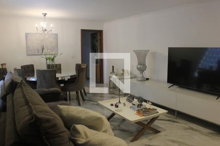 Sala de casa à venda com 4 quartos, 242m² em Vila Rosalia, Guarulhos