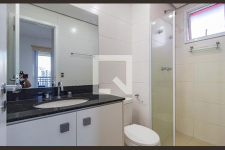 Banheiro de apartamento para alugar com 1 quarto, 40m² em Vila Regente Feijó, São Paulo