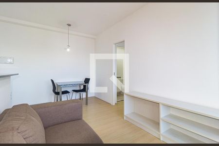 Sala de apartamento para alugar com 1 quarto, 40m² em Vila Regente Feijó, São Paulo