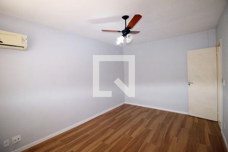 Quarto 1 de apartamento para alugar com 3 quartos, 79m² em Vila da Penha, Rio de Janeiro