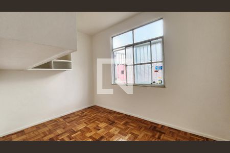 Quarto 2 de apartamento para alugar com 2 quartos, 55m² em Barbalho, Salvador