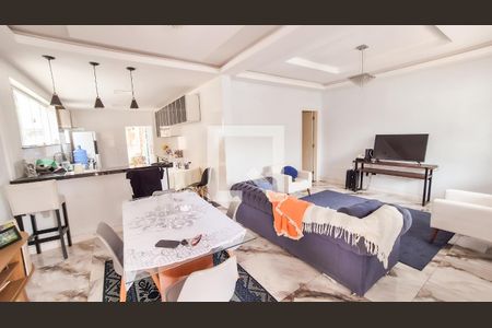 Casa para alugar com 5 quartos, 600m² em Vila da Penha, Rio de Janeiro