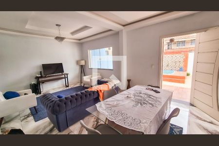 Sala de casa à venda com 5 quartos, 330m² em Vila da Penha, Rio de Janeiro
