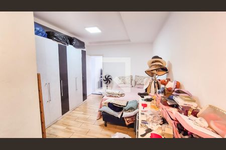 Quarto 1 Suíte  de casa à venda com 5 quartos, 330m² em Vila da Penha, Rio de Janeiro