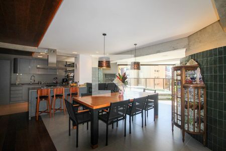 Sala  de apartamento à venda com 3 quartos, 248m² em Jardim Vitoria Regia, São Paulo