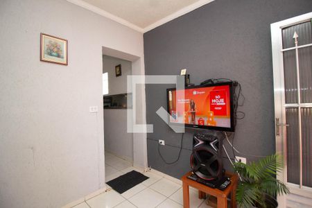 Sala de casa para alugar com 2 quartos, 54m² em Vila Duarte, São Paulo