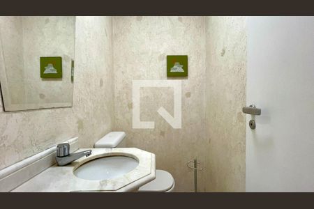 Lavabo de apartamento para alugar com 4 quartos, 165m² em Paraíso, São Paulo
