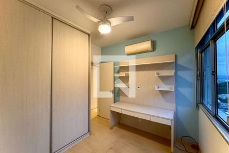 Quarto de apartamento à venda com 2 quartos, 70m² em Laranjeiras, Rio de Janeiro