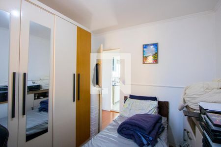 Quarto 2 de apartamento para alugar com 2 quartos, 56m² em Parque Sao Vicente, Santo André