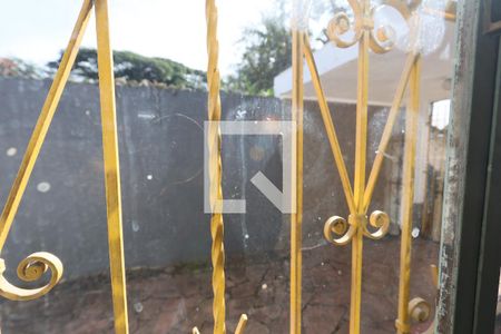 Sala  vista de casa à venda com 2 quartos, 400m² em Jardim Dona Sinha, São Paulo
