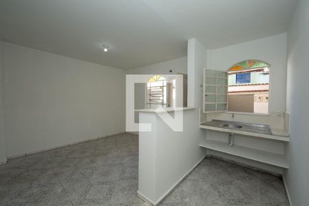 Sala de casa para alugar com 2 quartos, 40m² em João Pinheiro, Belo Horizonte