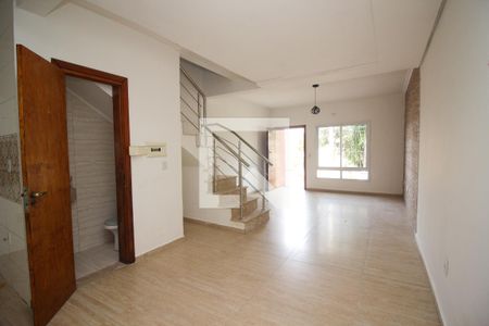 Sala de casa à venda com 3 quartos, 107m² em Ipanema, Porto Alegre