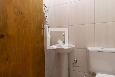 Lavabo de casa para alugar com 3 quartos, 80m² em Tatuquara, Curitiba