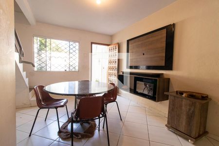 Sala/Cozinha de casa para alugar com 3 quartos, 80m² em Tatuquara, Curitiba