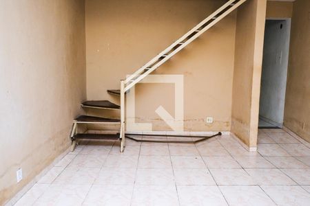 Sala de casa para alugar com 2 quartos, 90m² em Nossa Senhora das Gracas, Nova Iguaçu