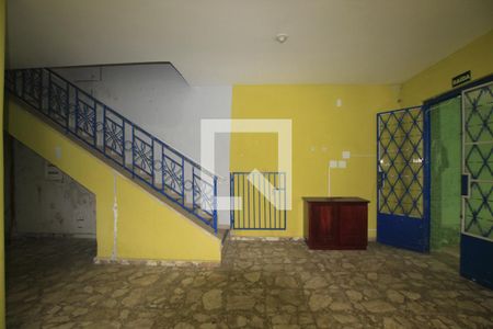Sala de casa à venda com 5 quartos, 220m² em Vila Monumento, São Paulo
