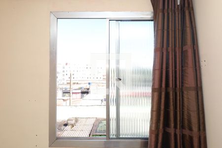 Quarto 1 de apartamento para alugar com 2 quartos, 42m² em Conjunto Residencial José Bonifácio, São Paulo