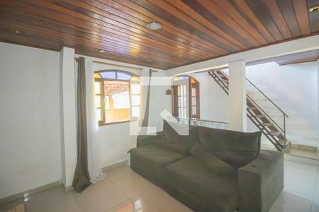 Sala de casa para alugar com 2 quartos, 90m² em Santa Catarina, São Gonçalo