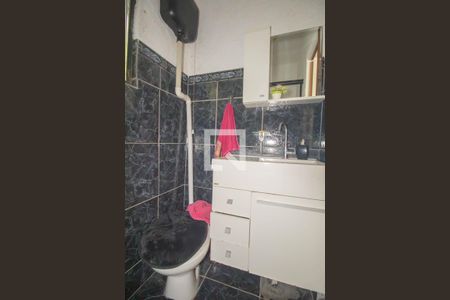 Banheiro da Suíte 1 de casa para alugar com 2 quartos, 90m² em Santa Catarina, São Gonçalo