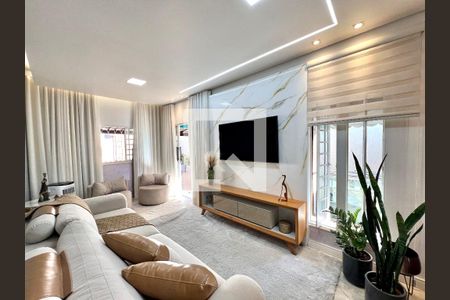 Sala de TV de casa à venda com 4 quartos, 320m² em São Benedito, Belo Horizonte