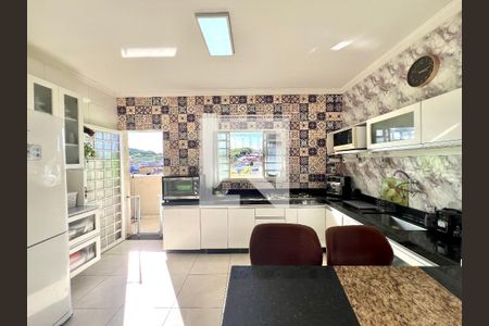 Cozinha de casa à venda com 4 quartos, 320m² em São Benedito, Belo Horizonte