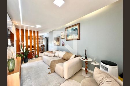 Sala de TV de casa à venda com 4 quartos, 320m² em São Benedito, Belo Horizonte