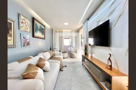 Sala de TV de casa à venda com 4 quartos, 320m² em São Benedito, Belo Horizonte