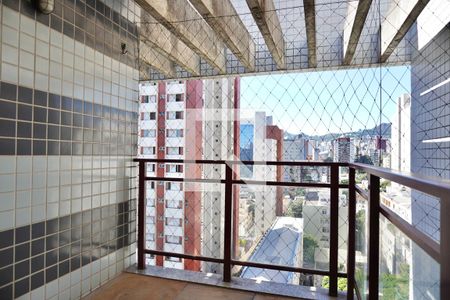 Apartamento para alugar com 2 quartos, 150m² em Santo Antônio, Belo Horizonte