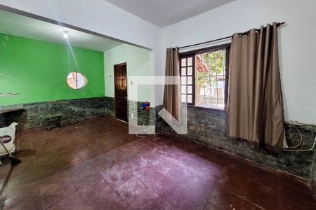 Sala 2 de casa para alugar com 4 quartos, 200m² em Santa Rosa, Niterói