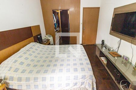 Suíte 1 de casa para alugar com 4 quartos, 280m² em Vila Bertioga, São Paulo
